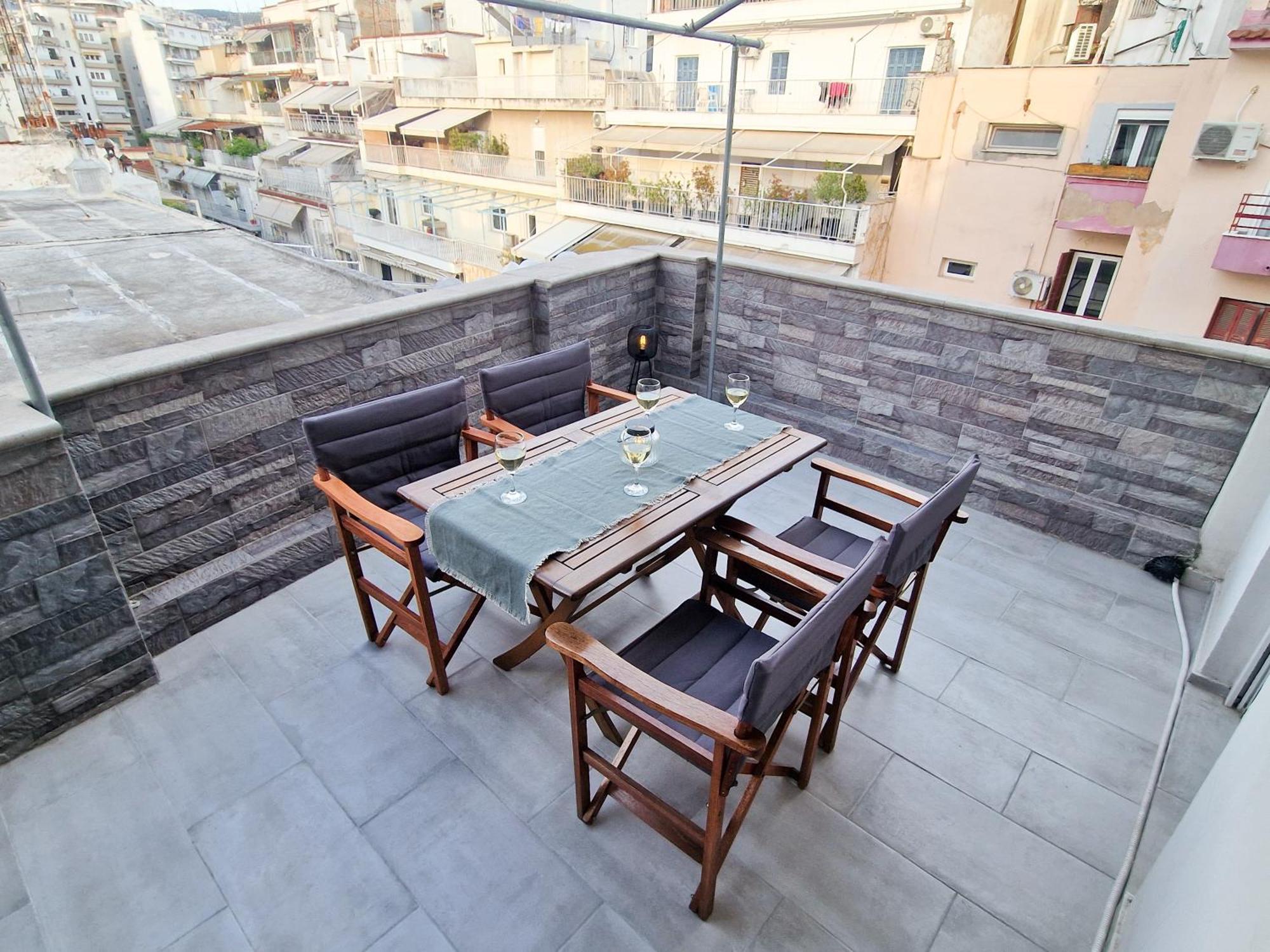 Modern Penthouse Center Thessaloniki